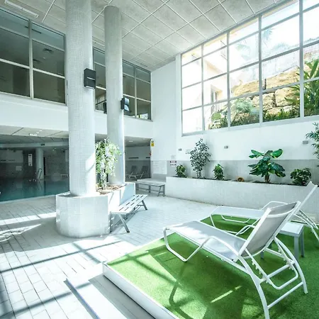 Seaview Elegance - 公寓 *